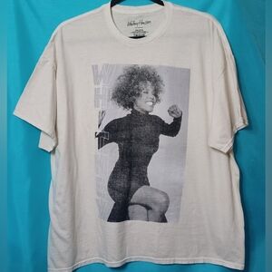 Whitney Houston Beige Crew Neck Short Sleeve T-Shirt. Size 2XL